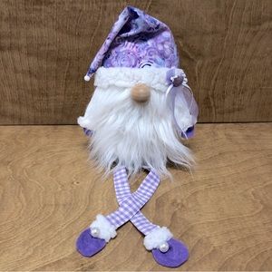 Pretty Purple Gnome Hearts Spring Easter Valentines Batik Mauve Lavender Pearls